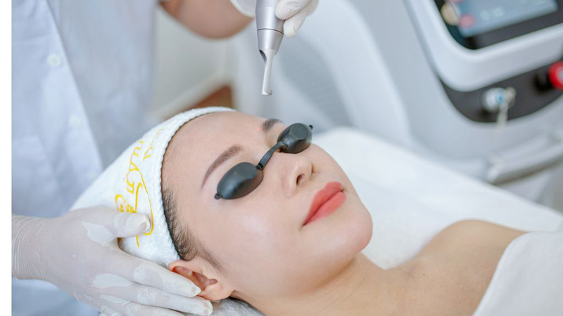 xử lý chân mày ở tâm lê