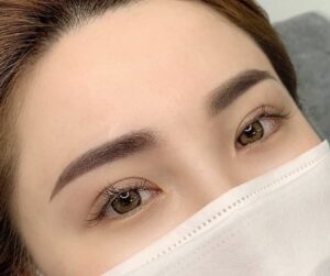 Phun mày ombre và xăm chân mày khác nhau thế nào